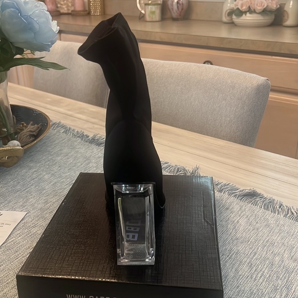 Cape Robin Ankle Boots - Picture 3 of 4